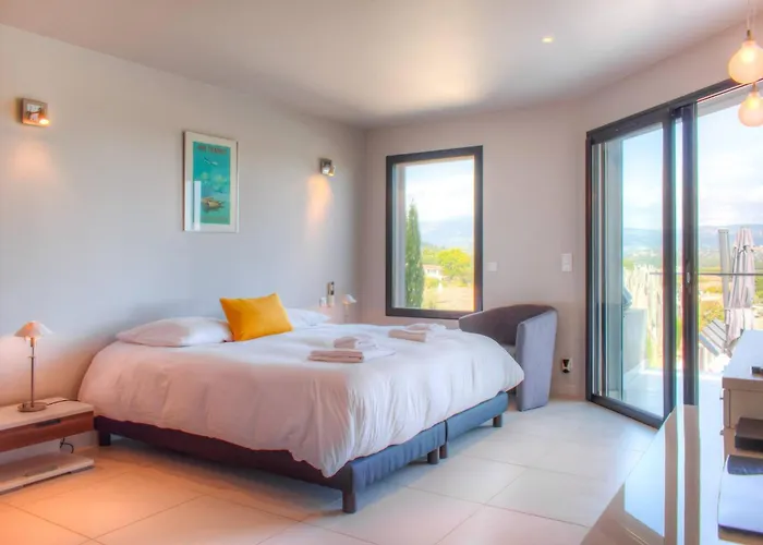 Alba Villa Pinarellu (Corsica)